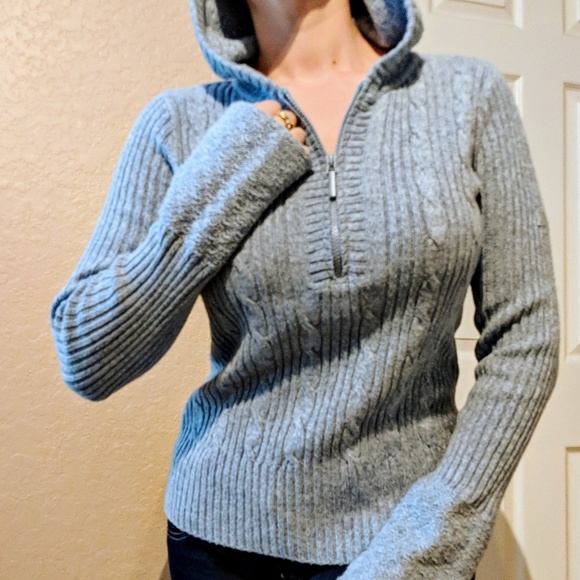 DKNY HOODED SWEATSHIRT - Picture 2 of 5